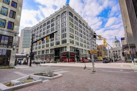 Cozysuites - 2Br With Direct Skybridge Access #5 인디애나폴리스 외부 사진
